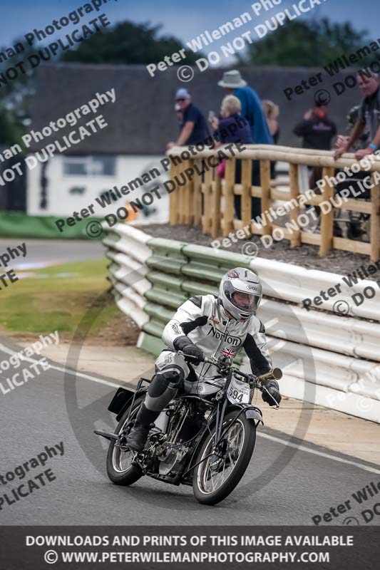 Vintage motorcycle club;eventdigitalimages;mallory park;mallory park trackday photographs;no limits trackdays;peter wileman photography;trackday digital images;trackday photos;vmcc festival 1000 bikes photographs